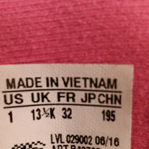 𝐆𝐢𝐫𝐥𝐬 𝐀𝐝𝐢𝐝𝐚𝐬 𝐡𝐨𝐭 𝐩𝐢𝐧𝐤 1 - Picture 10 of 14